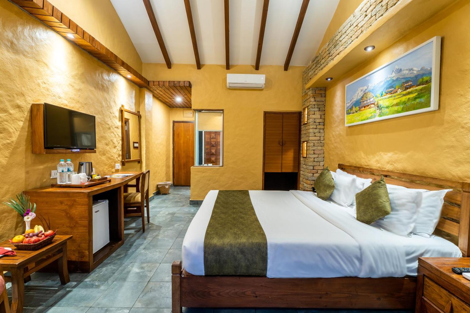 Bar Peepal Resort Pokhara Exteriör bild Deluxe Room