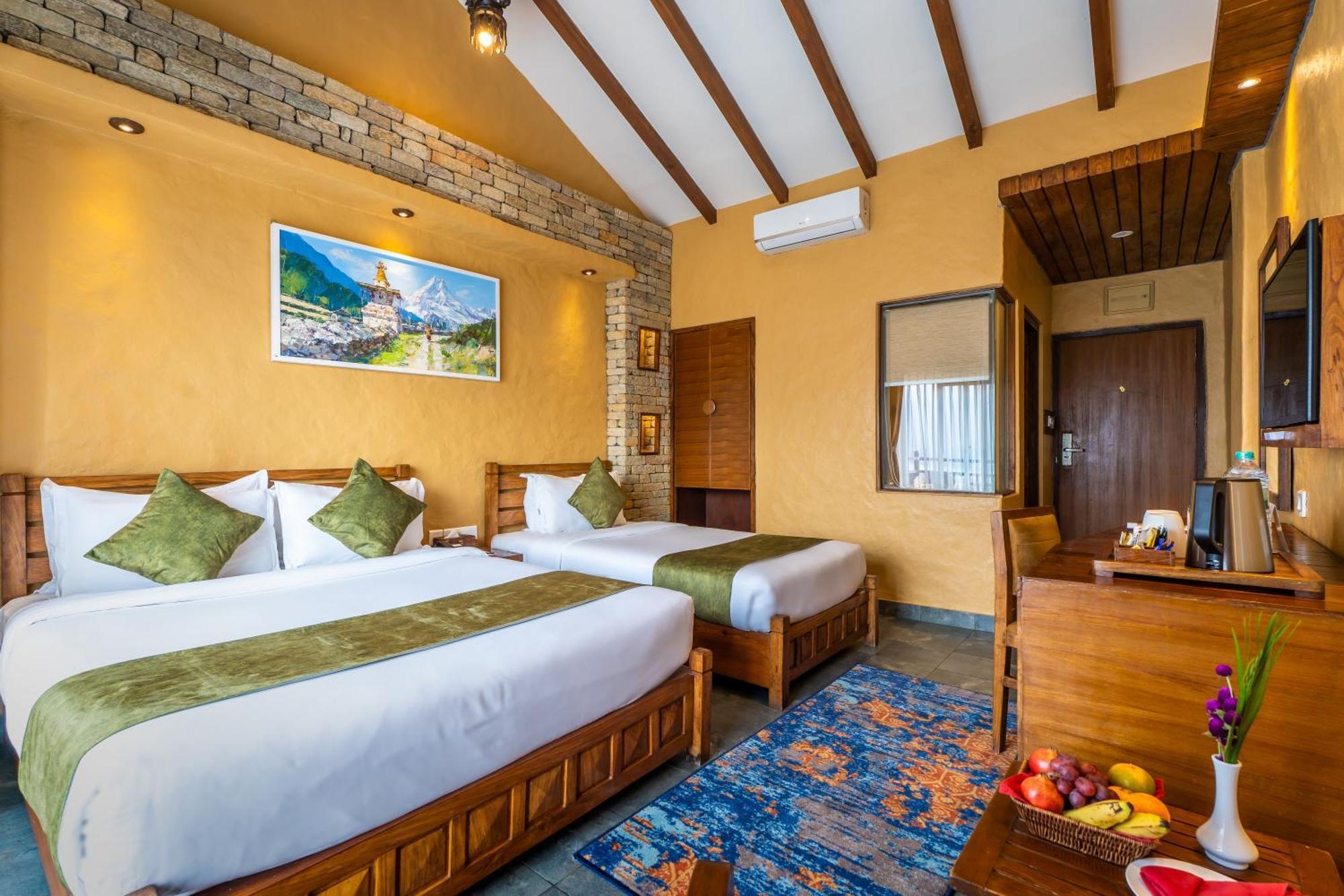 Bar Peepal Resort Pokhara Exteriör bild Deluxe Room