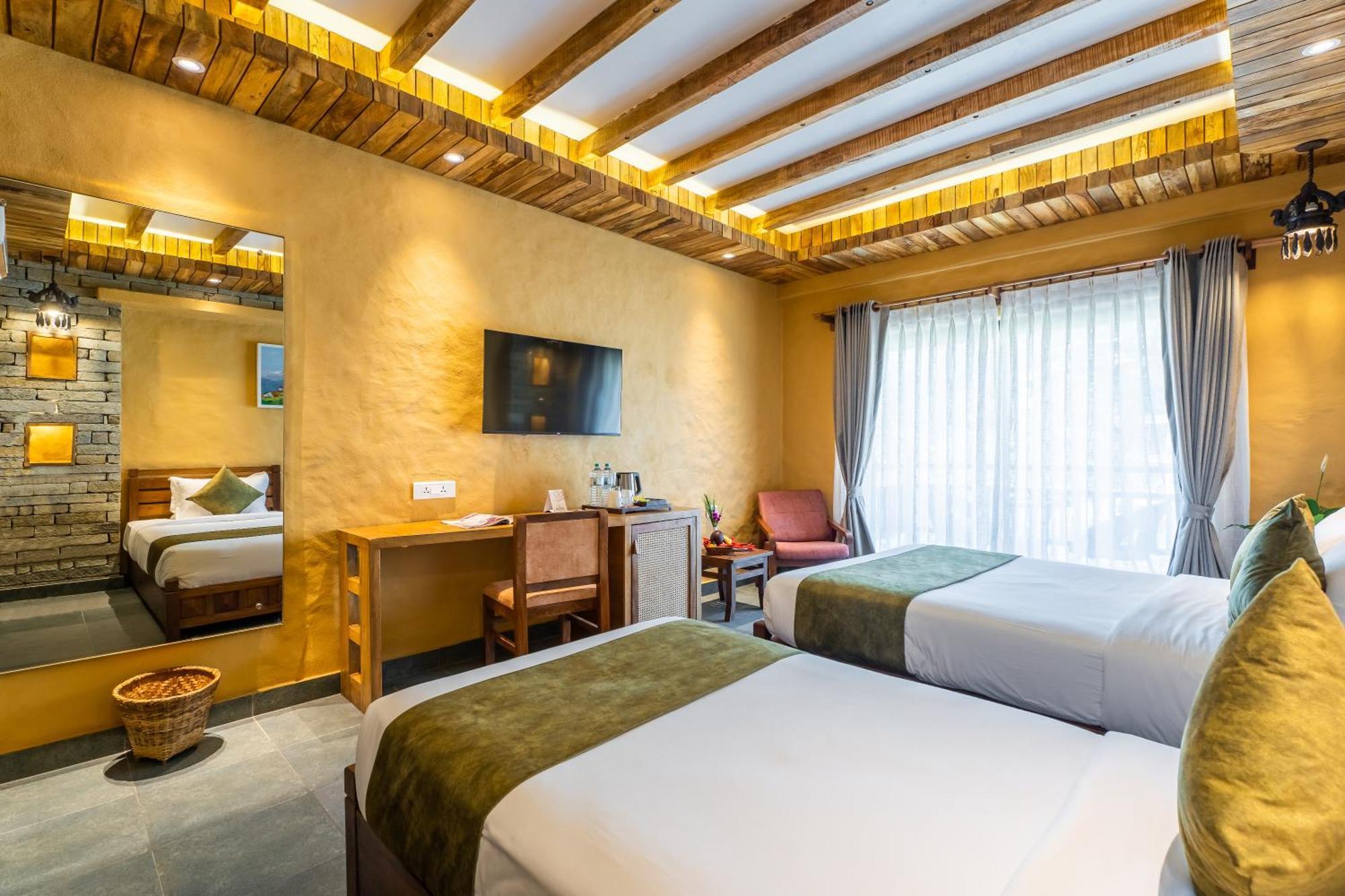Bar Peepal Resort Pokhara Exteriör bild Deluxe Room