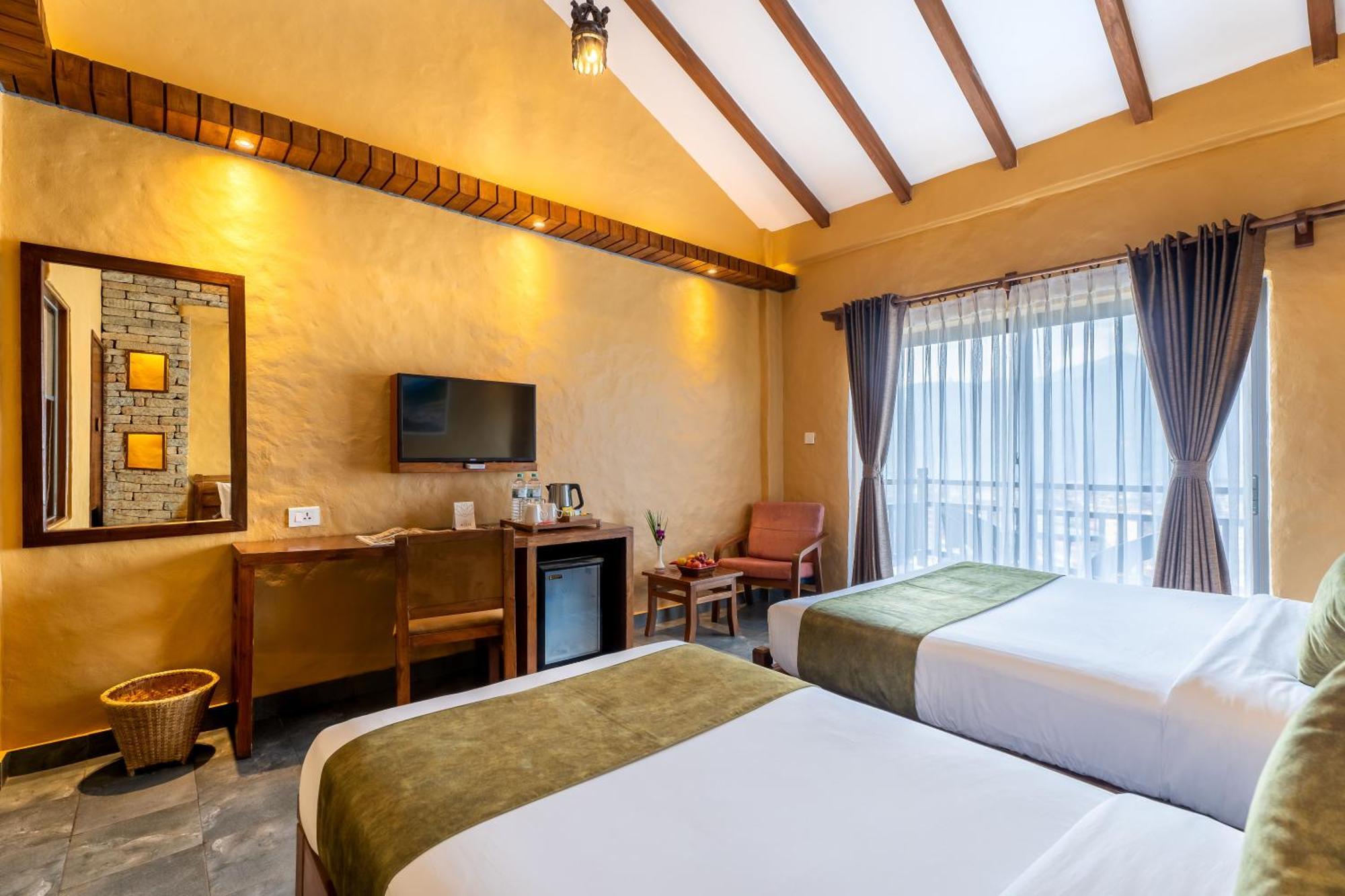 Bar Peepal Resort Pokhara Exteriör bild Deluxe Room